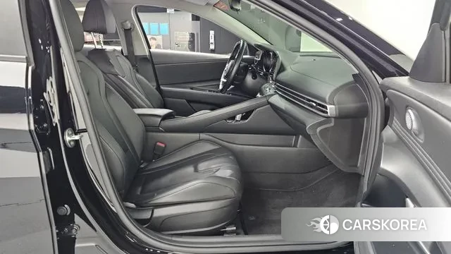 Hyundai Avante (CN7) 2020 Черный из Кореи, фото 2