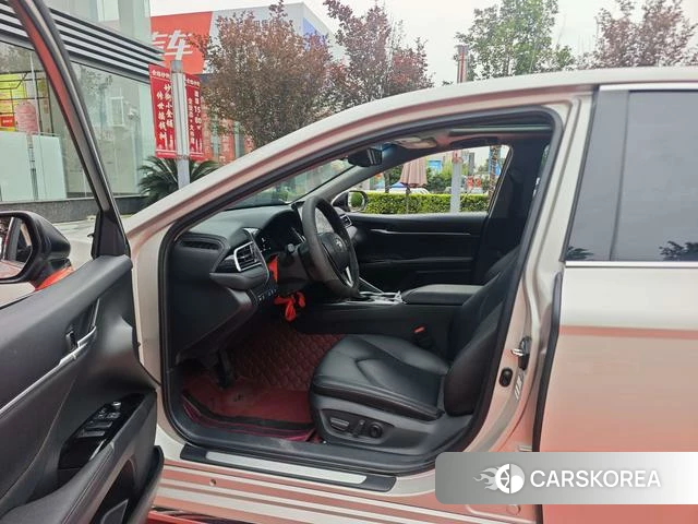 Toyota Camry 2023 Другой из Китая, фото 2