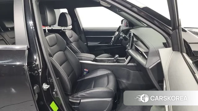 Ssangyong Torres 2023 Черный из Кореи, фото 2