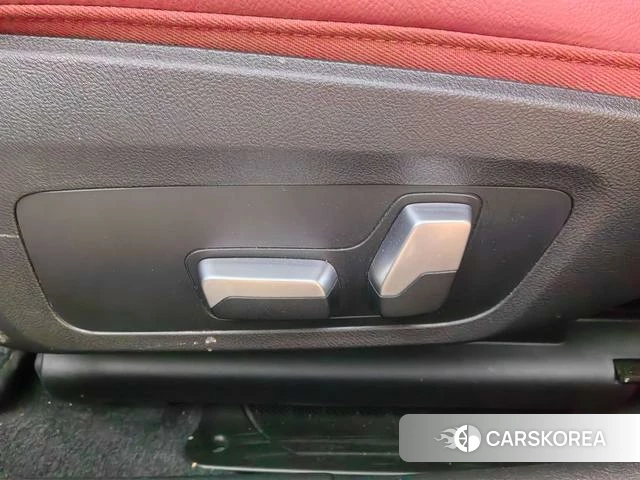 BMW 3 series 2021 Белый из Китая, фото 2