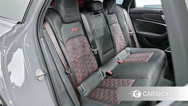 Audi RS6 (C8) 2025 Серебристо-серый из Кореи, фото 2