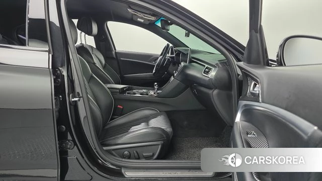 Genesis G70 2018 Черный из Кореи, фото 2