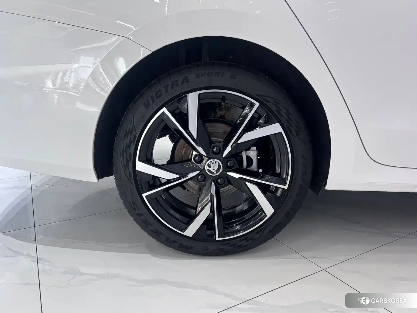 Skoda Octavia 2022 Белый из Китая, фото 2