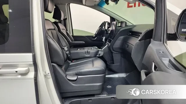 Hyundai Staria 2021 Белый из Кореи, фото 2