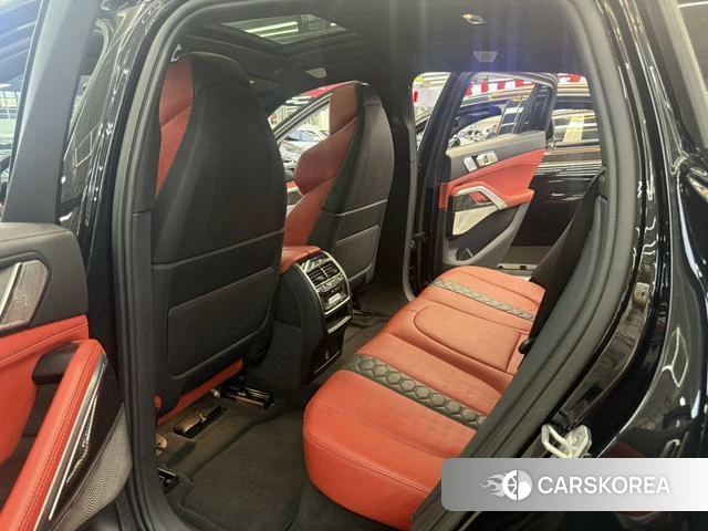 BMW X6 M 2023 Черный из Китая, фото 2