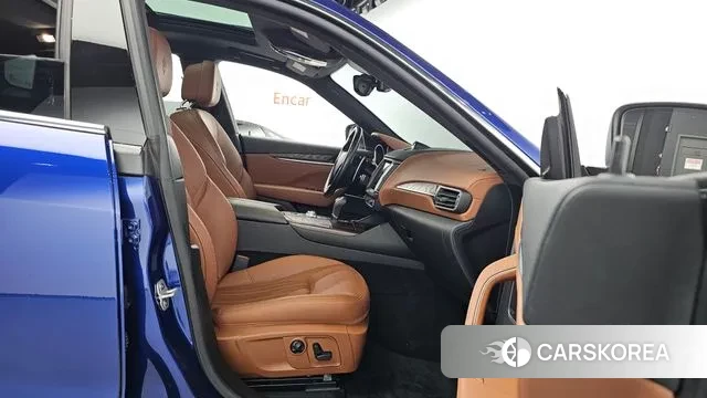 Maserati Levante 2018 Синий из Кореи, фото 2