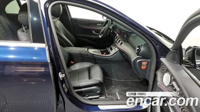 Mercedes-Benz E-Class W213 2021 Синий из Кореи, фото 2