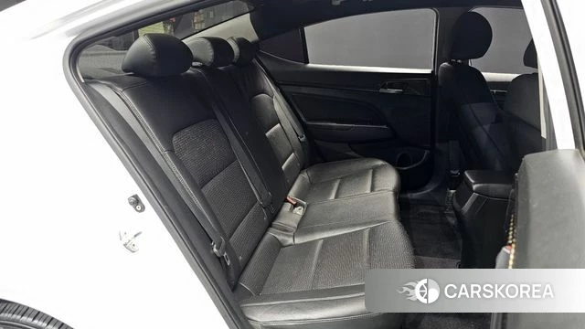 Hyundai Avante AD 2018 Белый из Кореи, фото 2