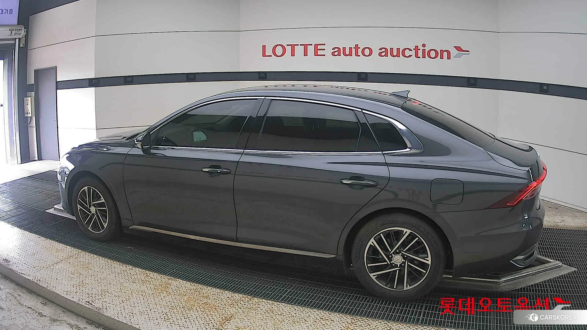 Hyundai Grandeur 2022 Nocturne Grey Metallic из Кореи, фото 2
