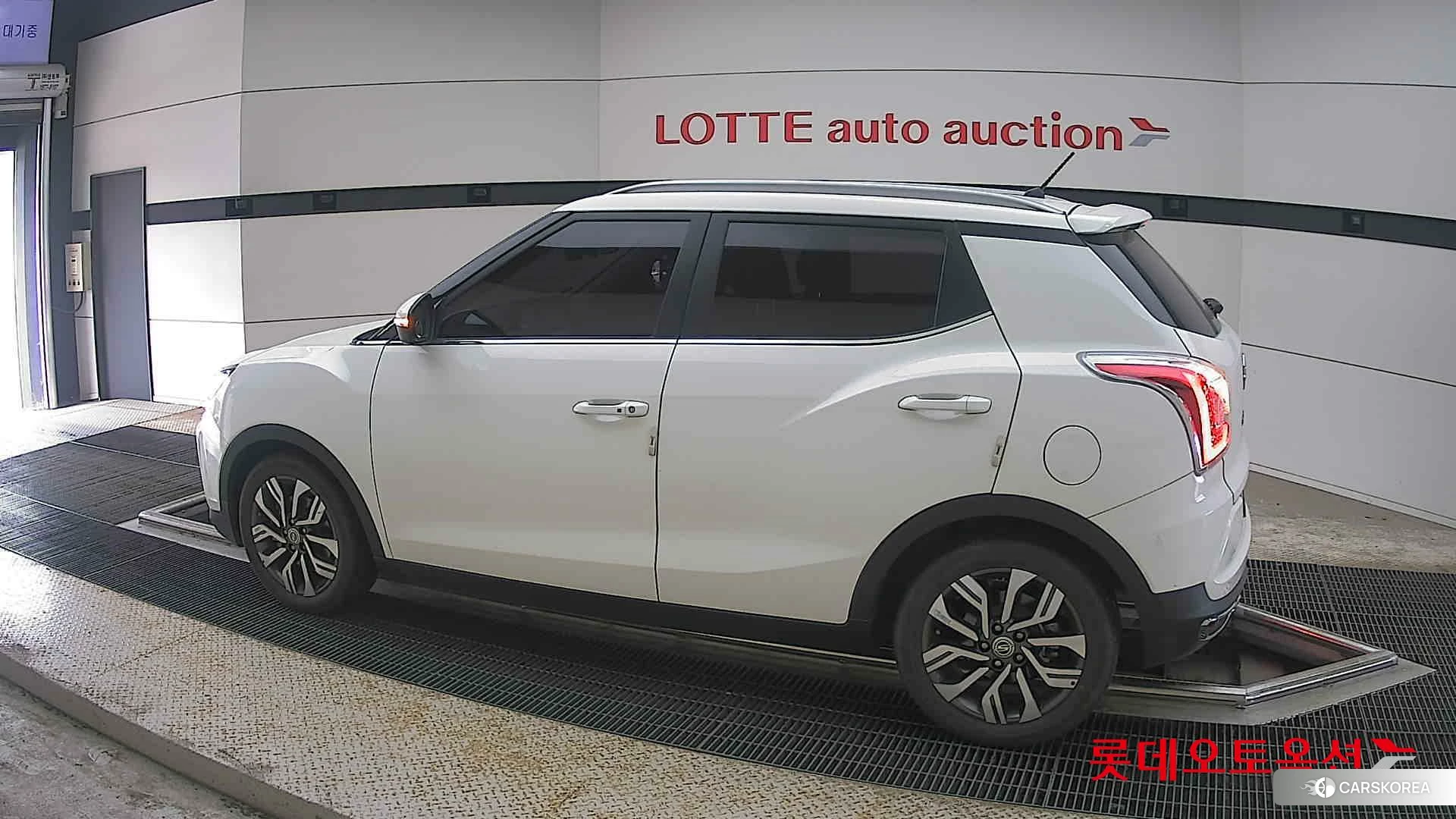 SsangYong Tivoli 2019 Белый из Кореи, фото 2