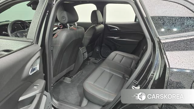 Chevrolet (GM Daewoo) Trax Crossover 2023 Черный из Кореи, фото 2