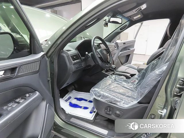 Ssangyong The New Rexton Sport 2021 Темно-зеленый из Кореи, фото 2