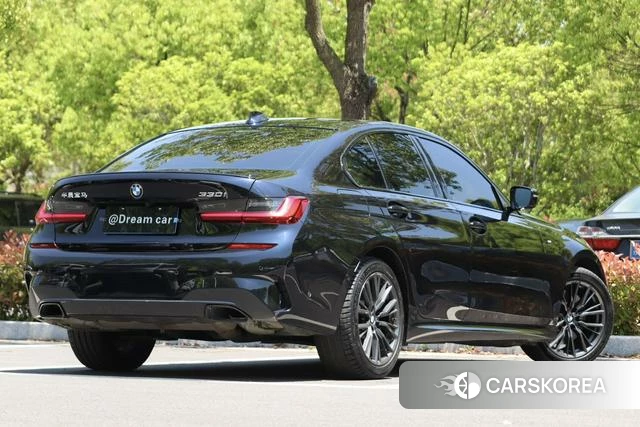 BMW 3 series 2023 Черный из Китая, фото 2
