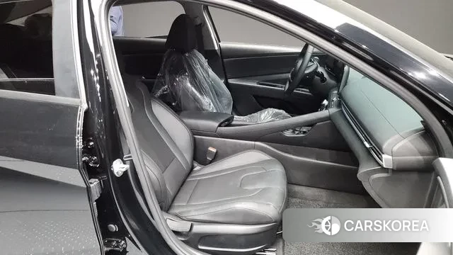 Hyundai The New Avante (CN7) 2025 Черный из Кореи, фото 2