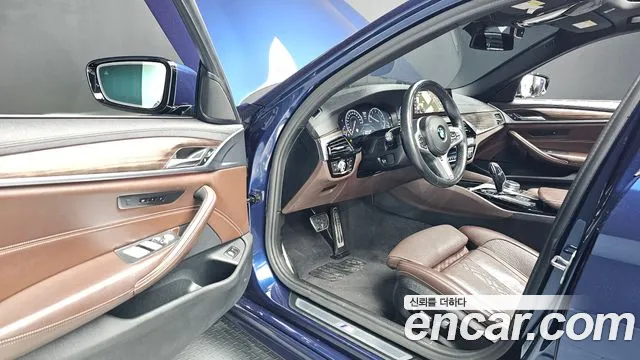 BMW 5 Series (G30) 2019 Синий из Кореи, фото 2