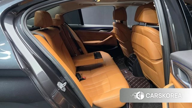BMW 5 Series (G30) 2020 Серый из Кореи, фото 2