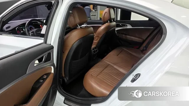 Genesis G70 2018 Белый из Кореи, фото 2