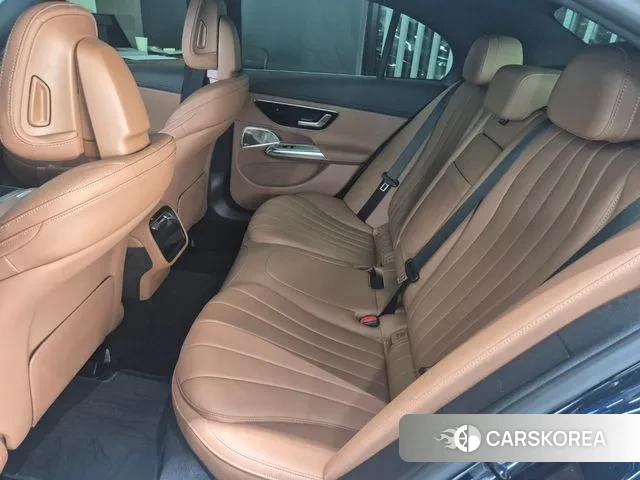 Mercedes-Benz E-Class W214 2025 Синий из Кореи, фото 2
