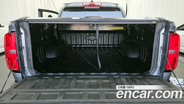 Chevrolet (GM Daewoo) Real New Colorado 2022 Серебряный из Кореи, фото 2