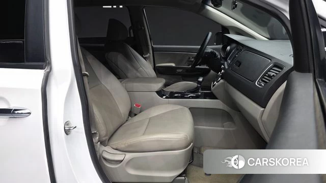 Kia The New Carnival 2019 Белый из Кореи, фото 2