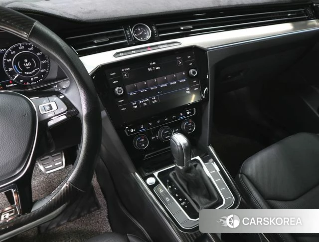Volkswagen Arteon 2019 Белый из Кореи, фото 2