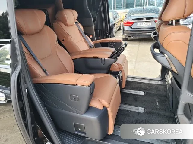 Toyota Alphard 4th Generation 2024 Черный из Кореи, фото 2