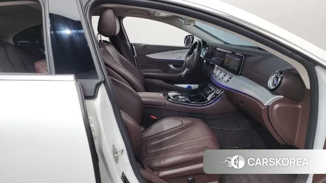 Mercedes-Benz CLS-Class C257 2019 Белый из Кореи, фото 2
