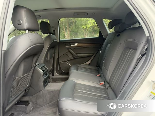Audi Q5L 2021 Белый из Китая, фото 2
