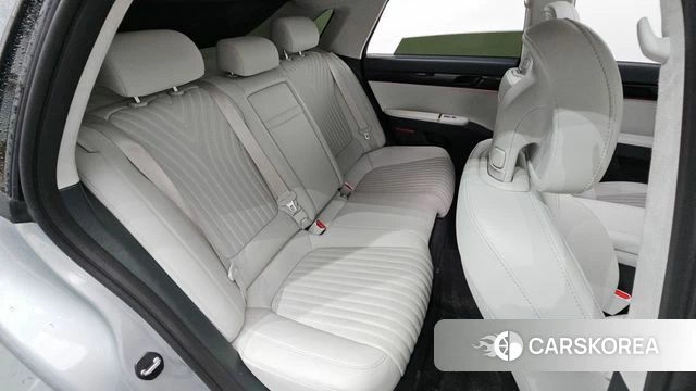 Hyundai Grandeur Hybrid (GN7) 2024 Серебряный из Кореи, фото 2