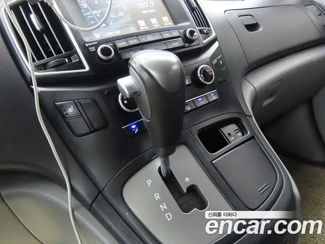 Hyundai The New Grand Starex 2018 Серебряный из Кореи, фото 2