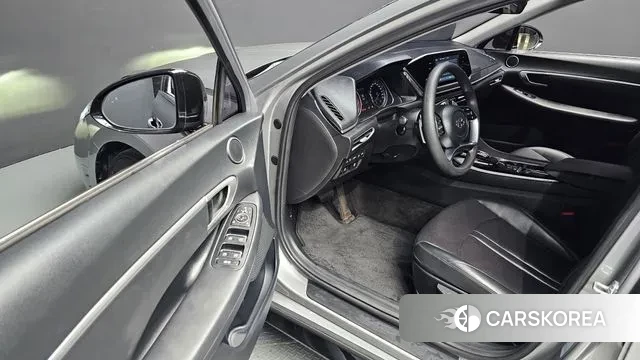 Hyundai Sonata (DN8) 2020 Серебристо-серый из Кореи, фото 2