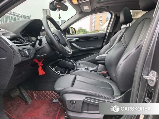 BMW X2 (import) 2019 Темно-серый из Китая, фото 2
