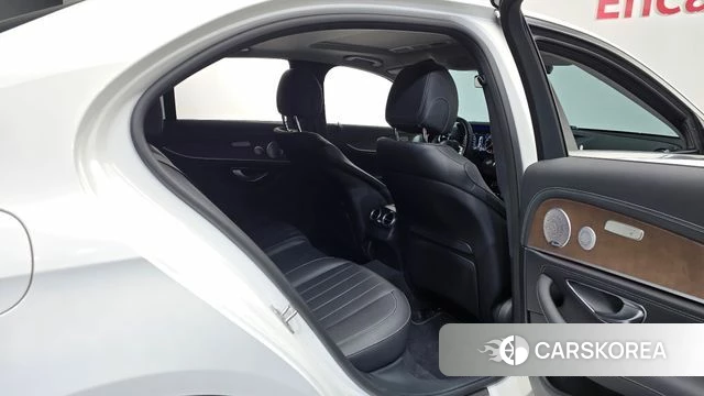 Mercedes-Benz E-Class W213 2019 Белый из Кореи, фото 2