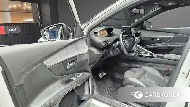 Peugeot 3008 second generation 2018 Белый из Кореи, фото 2