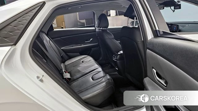 Hyundai The New Avante Hybrid (CN7) 2025 Белый из Кореи, фото 2