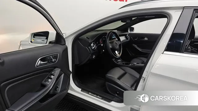 Mercedes-Benz GLA-Class X156 2019 Белый из Кореи, фото 2