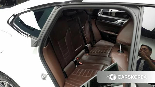 BMW i4 2023 Белый из Кореи, фото 2