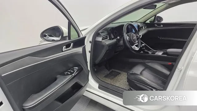 Kia K5 3rd generation 2022 Белый из Кореи, фото 2