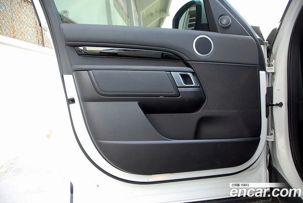 Land Rover Discovery 5 2019 из Кореи, фото 2