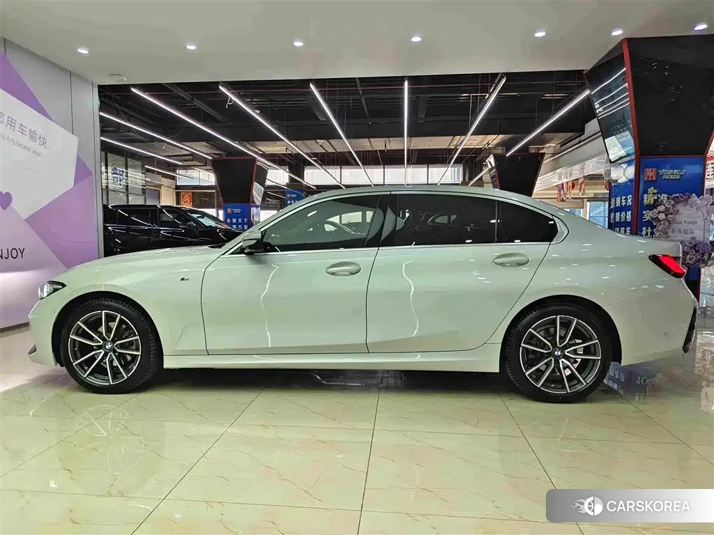 BMW 3 series 2025 Белый из Китая, фото 2