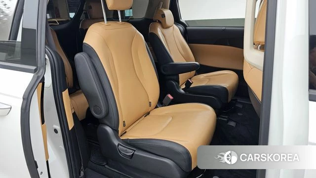 Kia Carnival 4th generation 2023 Белый из Кореи, фото 2