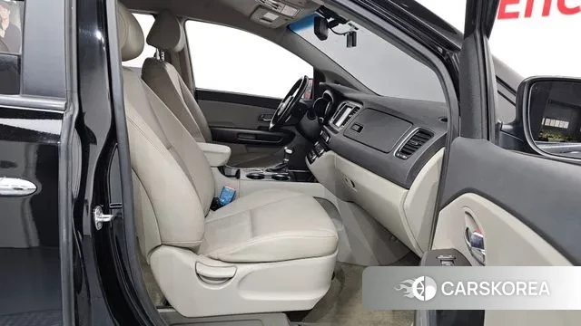 Kia The New Carnival 2019 Черный из Кореи, фото 2