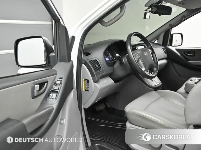 Hyundai The New Grand Starex 2018 Белый из Кореи, фото 2