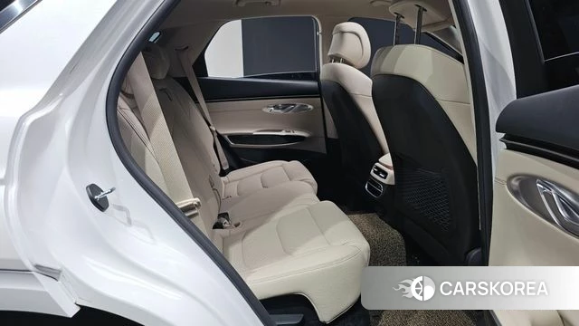 Genesis GV70 2023 Белый из Кореи, фото 2