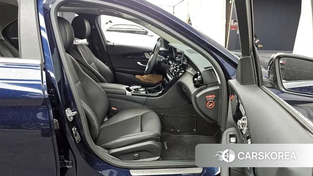 Mercedes-Benz C-Class W205 2020 Синий из Кореи, фото 2