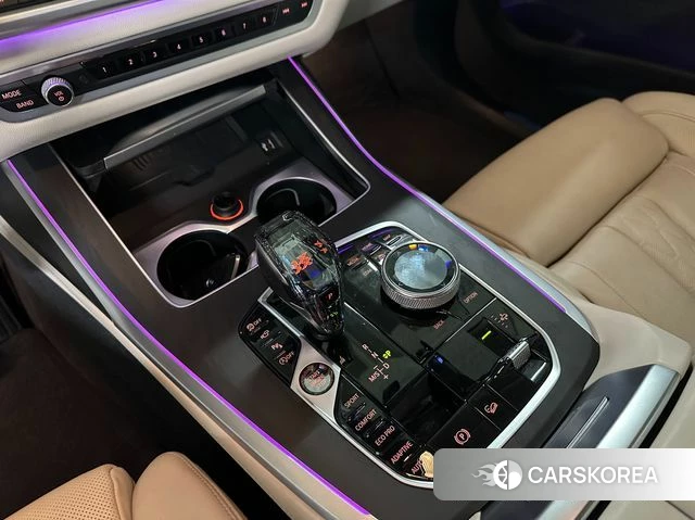 BMW X7 (G07) 2021 Белый из Кореи, фото 2