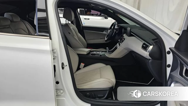 Genesis The New G70 2022 Белый из Кореи, фото 2