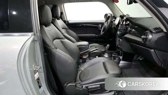 Mini Cooper 2021 Серый из Кореи, фото 2