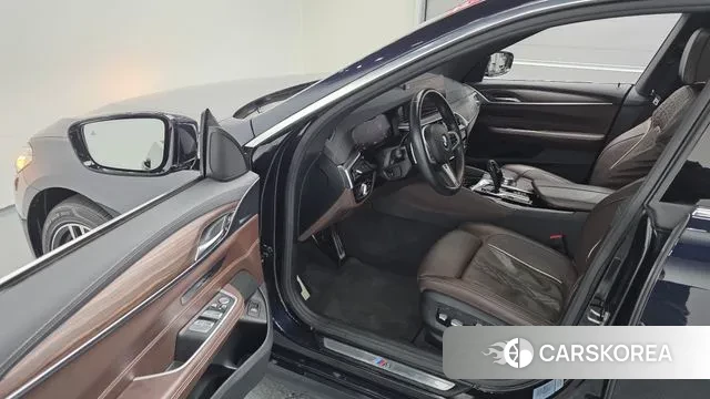 BMW 6 Series GT (G32) 2021 Черный из Кореи, фото 2