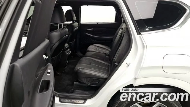 Hyundai The New Santa Fe 2023 Белый из Кореи, фото 2